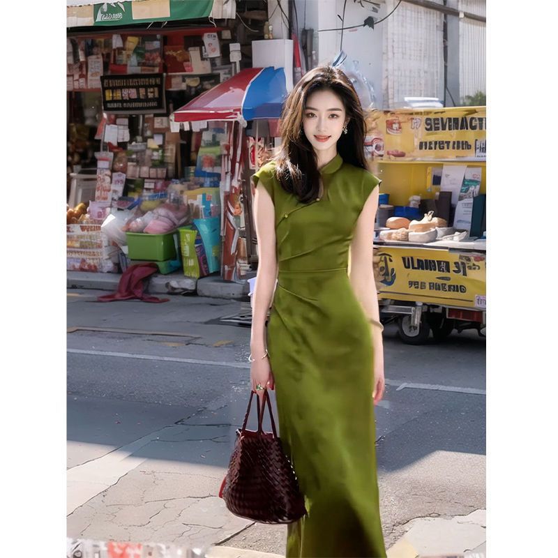 Women'S Green Formal Wear - 2024 جديد الأخضر النمط الصيني شيونغسام